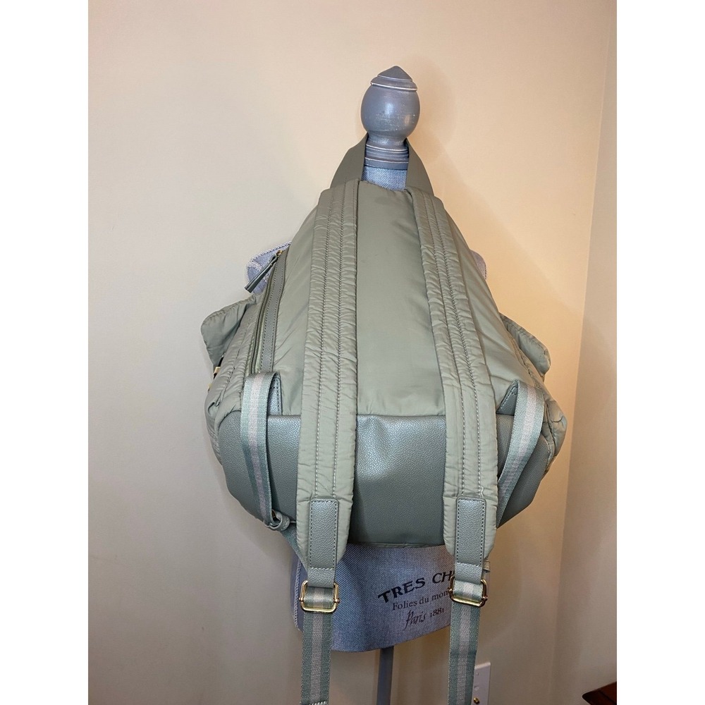 Tommy Bahama Backpack Puffer Nylon Grey sku3 - Picture 3 of 9